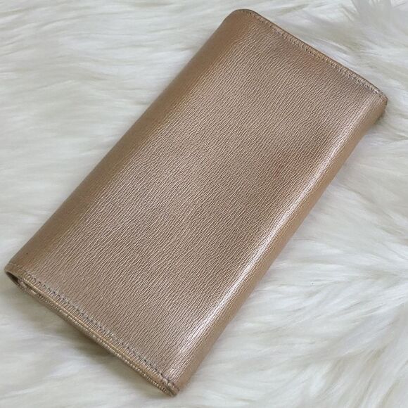 💯 Authentic Gucci Wallet 🍀 - Picture 12 of 16